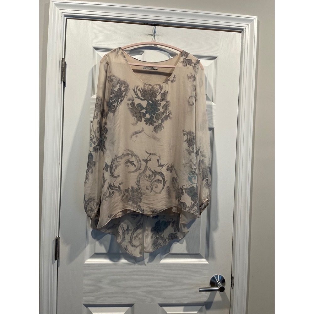Tendenze Made in Italy100%  Silk Floral Damask High Low Blouse Beige Blue L